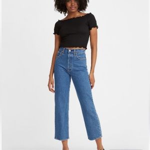 Levis Premium Ribcage Straight Jeans in Medium Wash W25 L27